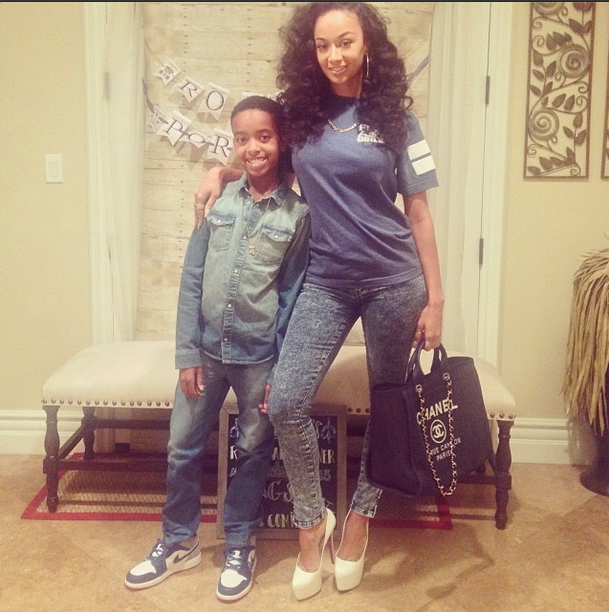 TeeWhy-Hive: Draya Michele In a Fine Ass Girls tee, skinny jeans, white