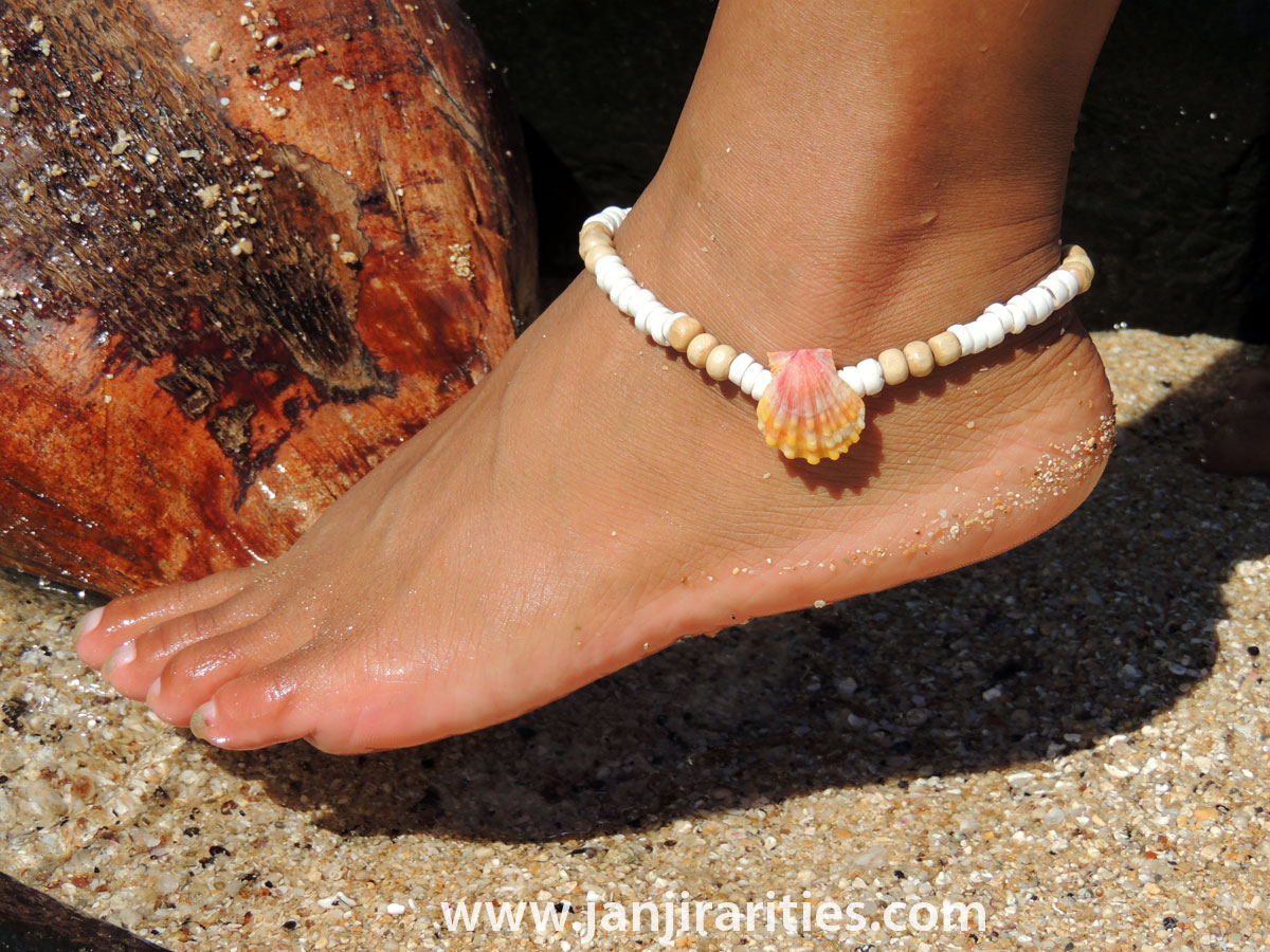Kahelelani & Sunrise shell jewelry by.... Janjira Sunrise shell