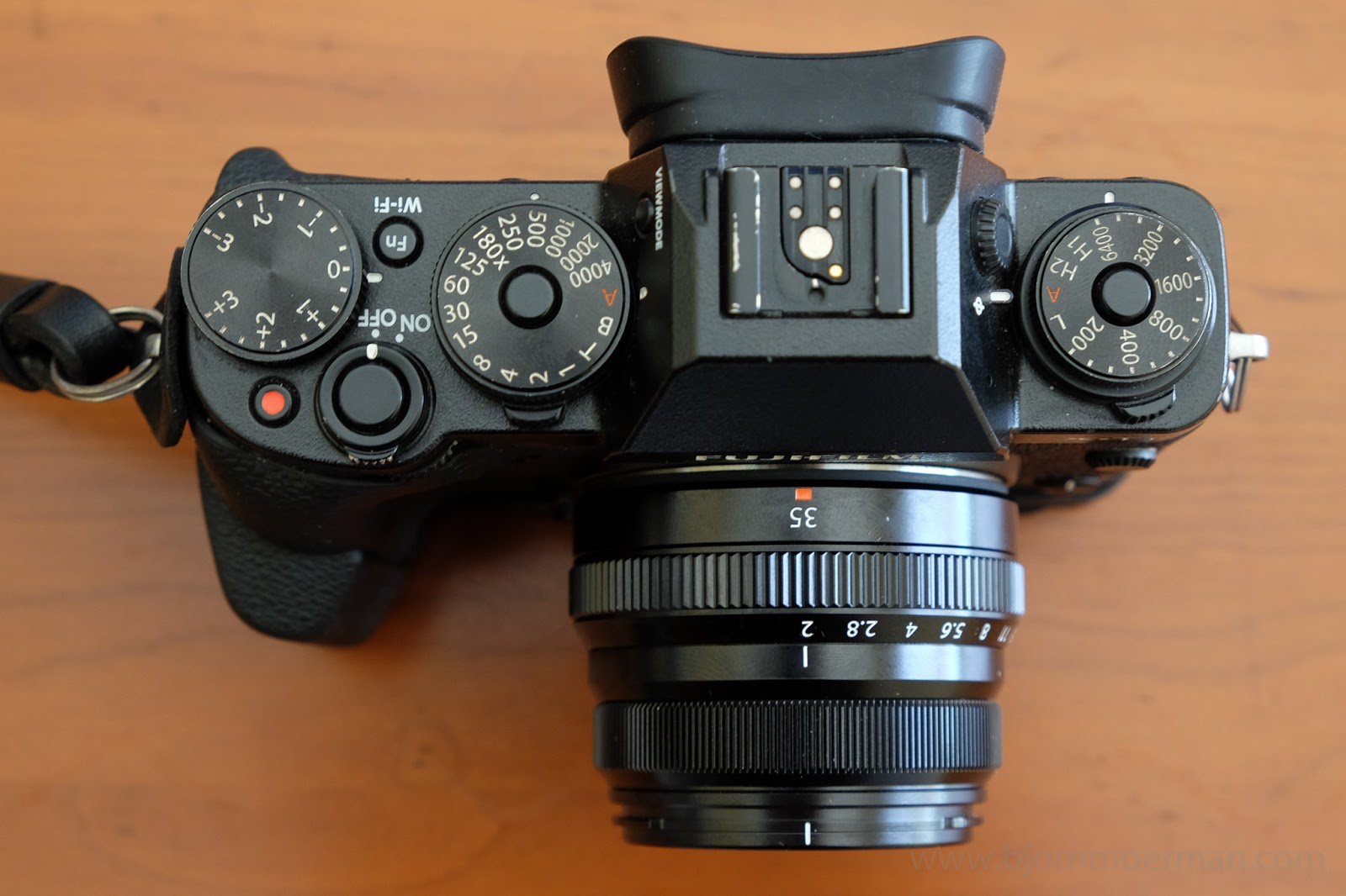 LOOK: FUJIFILM XF35mm f2 R WR Fujinon lens