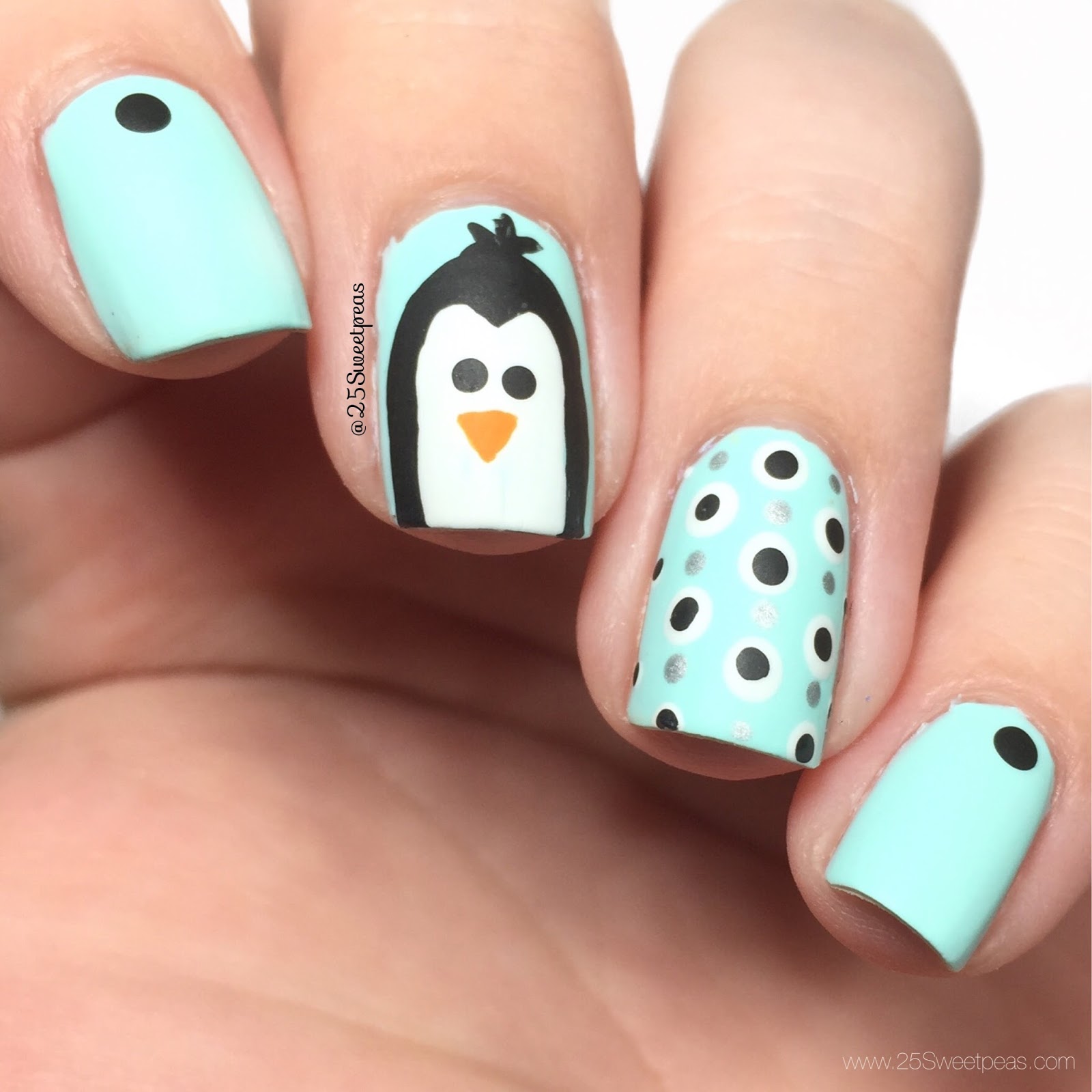 Penguin Nail Art