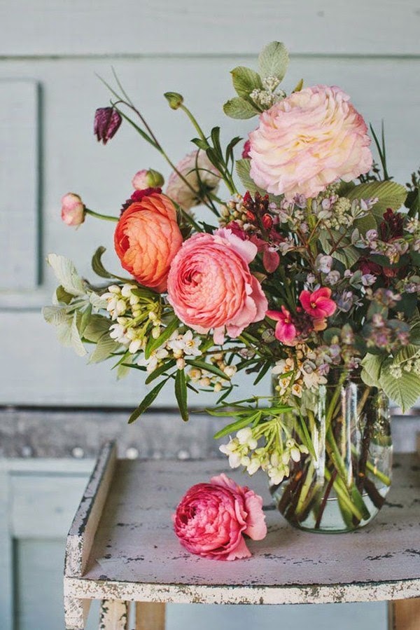 Cut flowers in enchanting decoration ideas