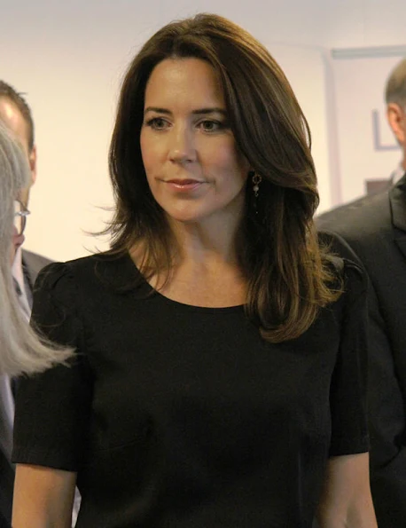 Crown Princess Mary  participated in the official opening of the Danish Refugee Council's new language center