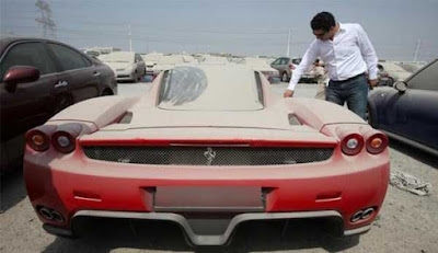 Zašto su napušteni superautomobili Dubaija?