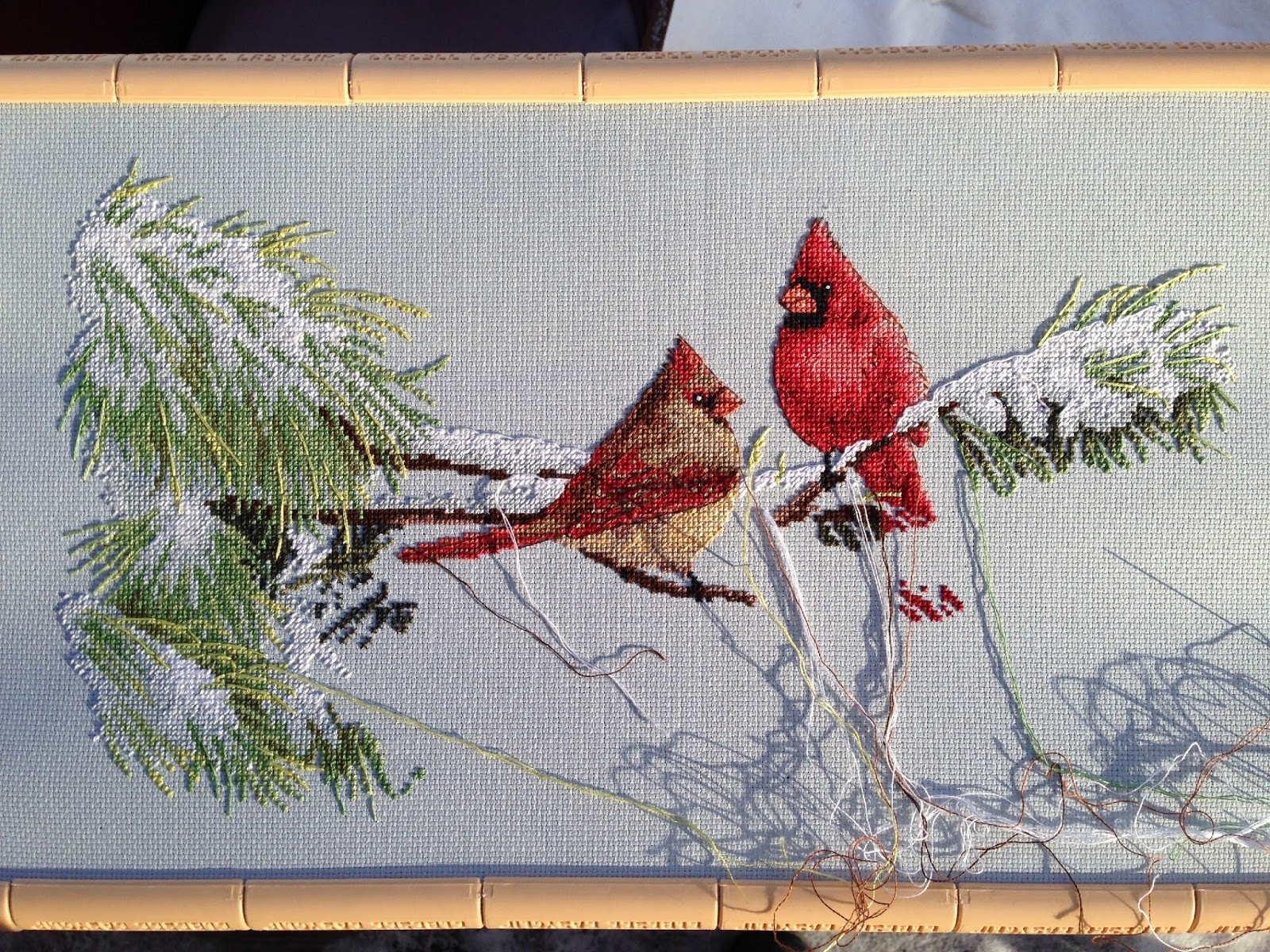 вышивка буцилла кардиналы. вышивка кардинала. вышивка кардинала. дименшионс красный кардинал. вышивка крестом птица кардинал.