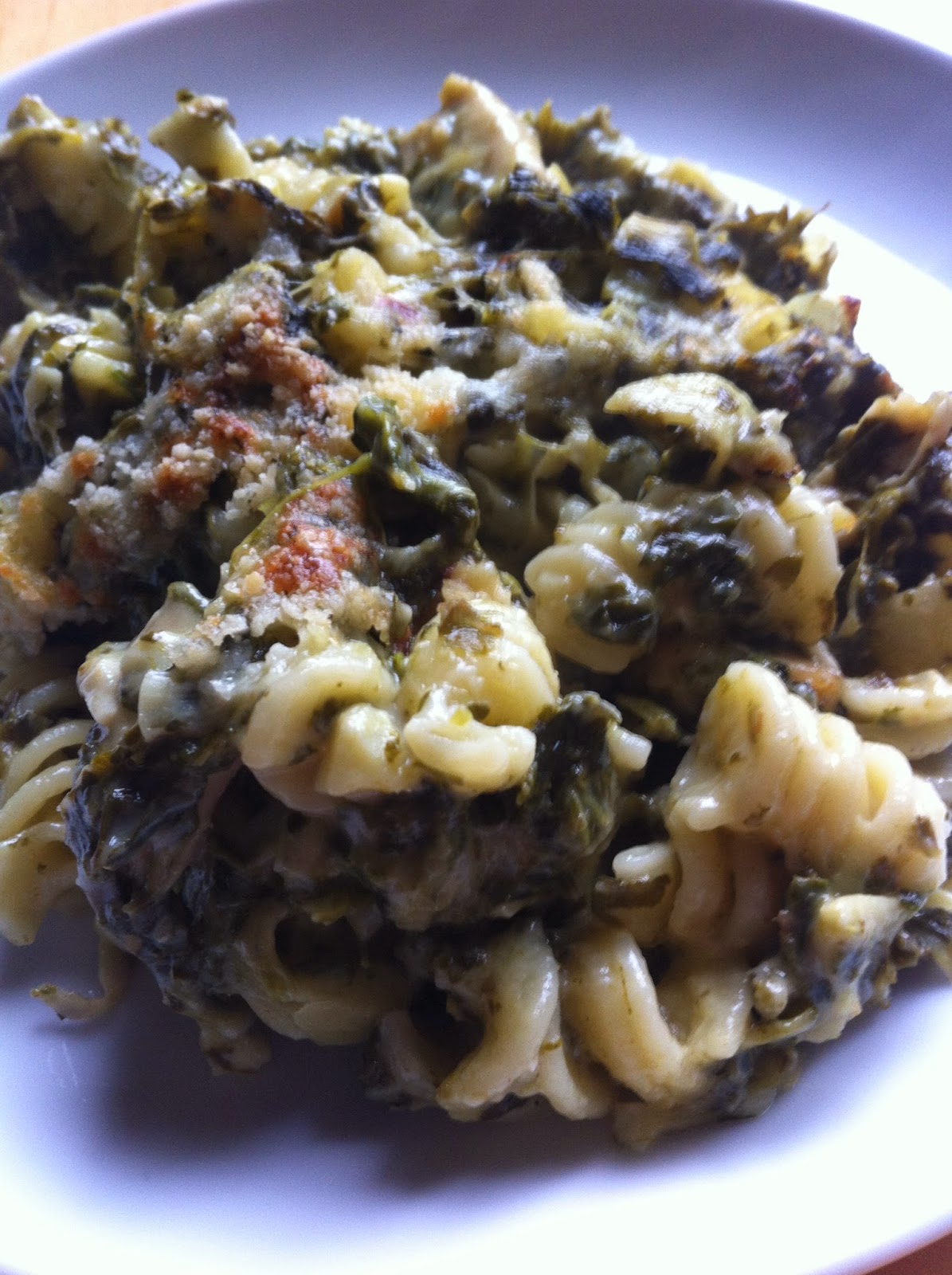 Katie Cooks Dinner: SPINACH ARTICHOKE CHICKEN PASTA BAKE