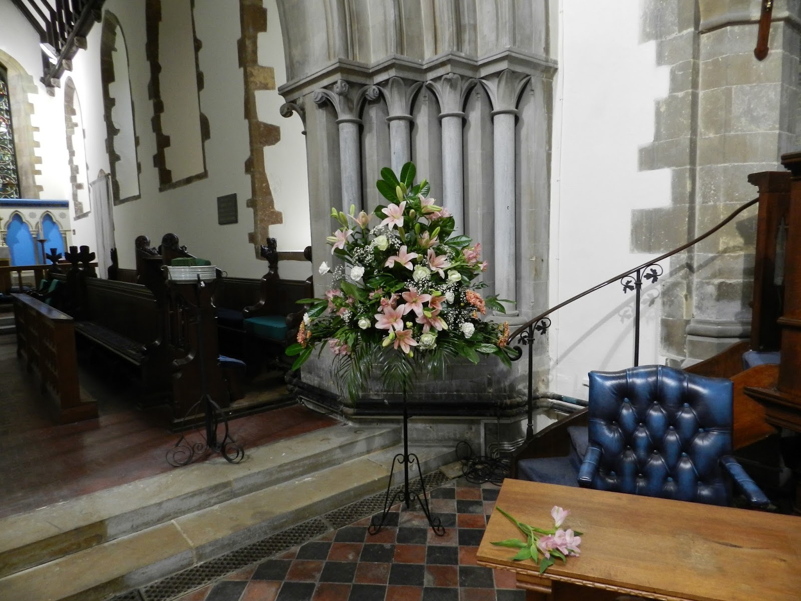 St Andrew S Church Kirton In Lindsey Wedding Flowers Wedding Flowers