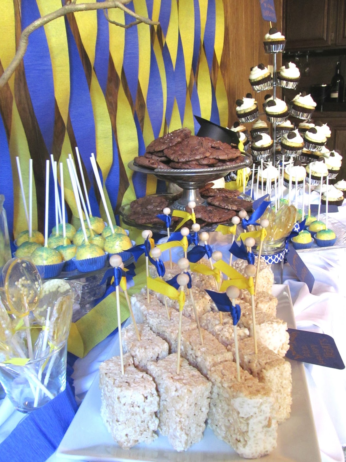 Cosmos and Cashmere: A graduation dessert table