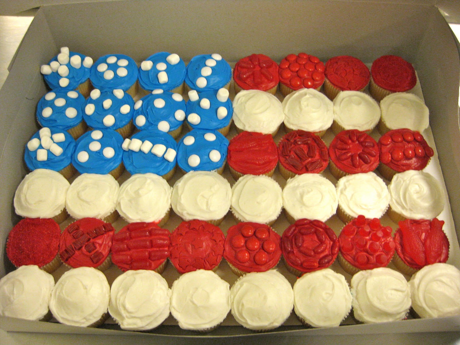 Sugar&Sprinkles American Flag Cupcakes