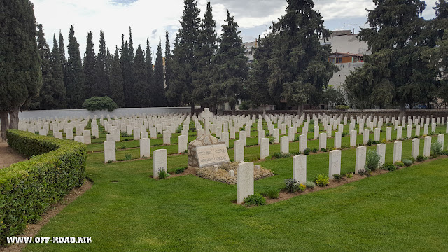 Graves of British soldiers - Zeitinlik military WW1 cemetery in Thessaloniki, Greece