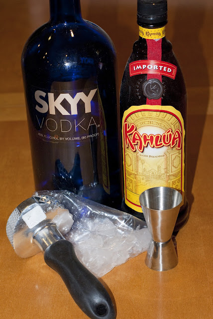 black russian cocktail, vodka, kahlua, coffee liqueur