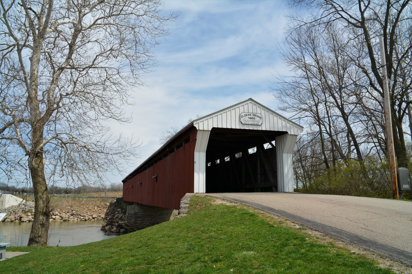 COVERED BRIDGES IN OHIO + ELDEAN COVERED BRIDGE TROY, OHIO