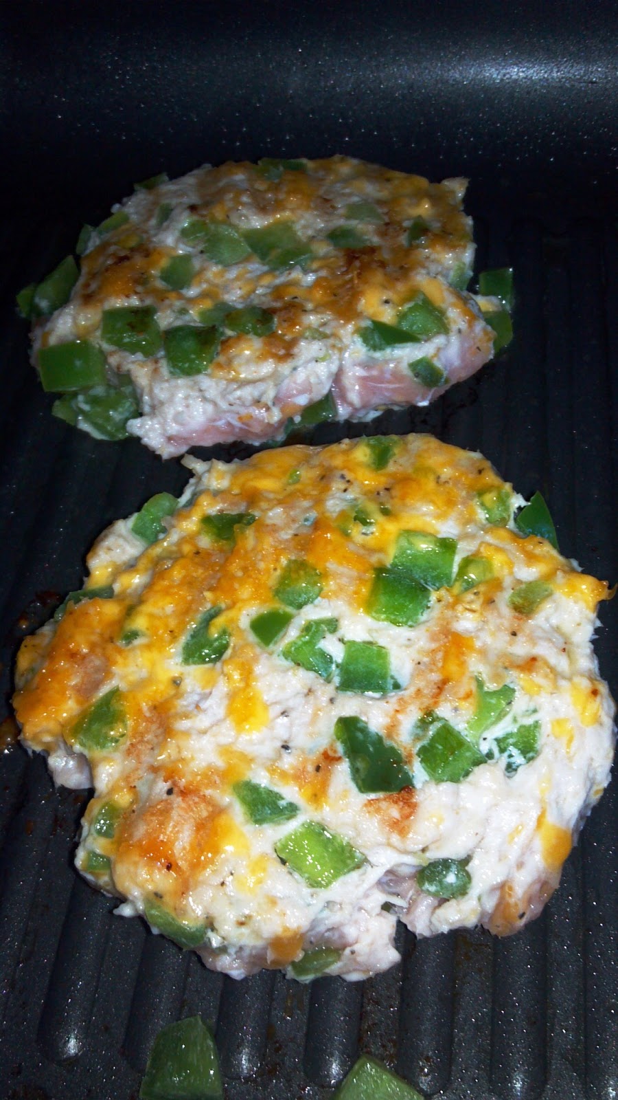 Rebecca's Amazing Creations: Sweet Pepper Cheese Turkey Burgers with ...
