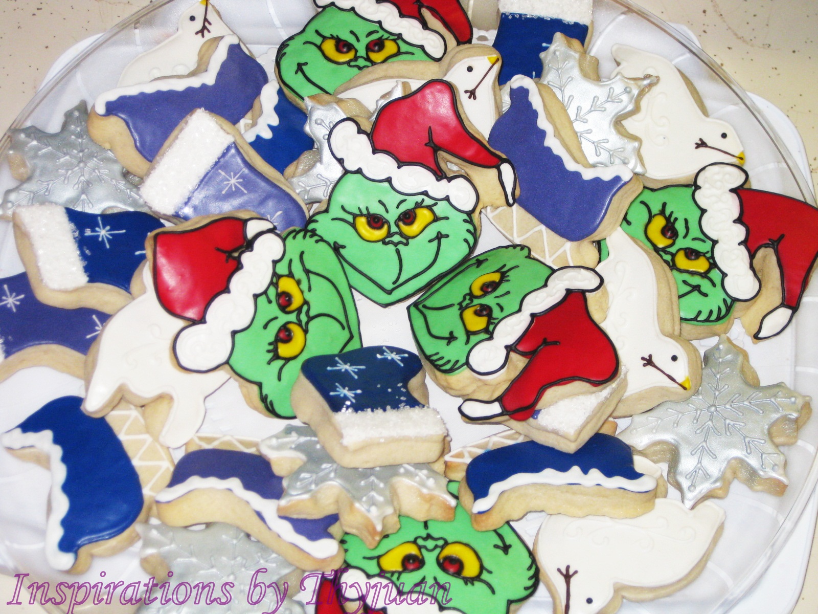 Inspirations by Thyjuan LLC. The Grinch Cookie Platters
