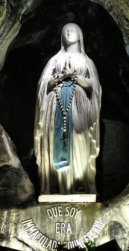 Imaculada Conceição em Lourdes, França