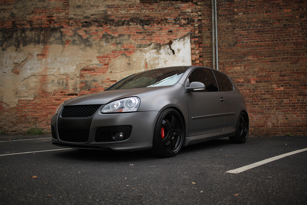 Volkswagen Golf 5 Nardo Grey