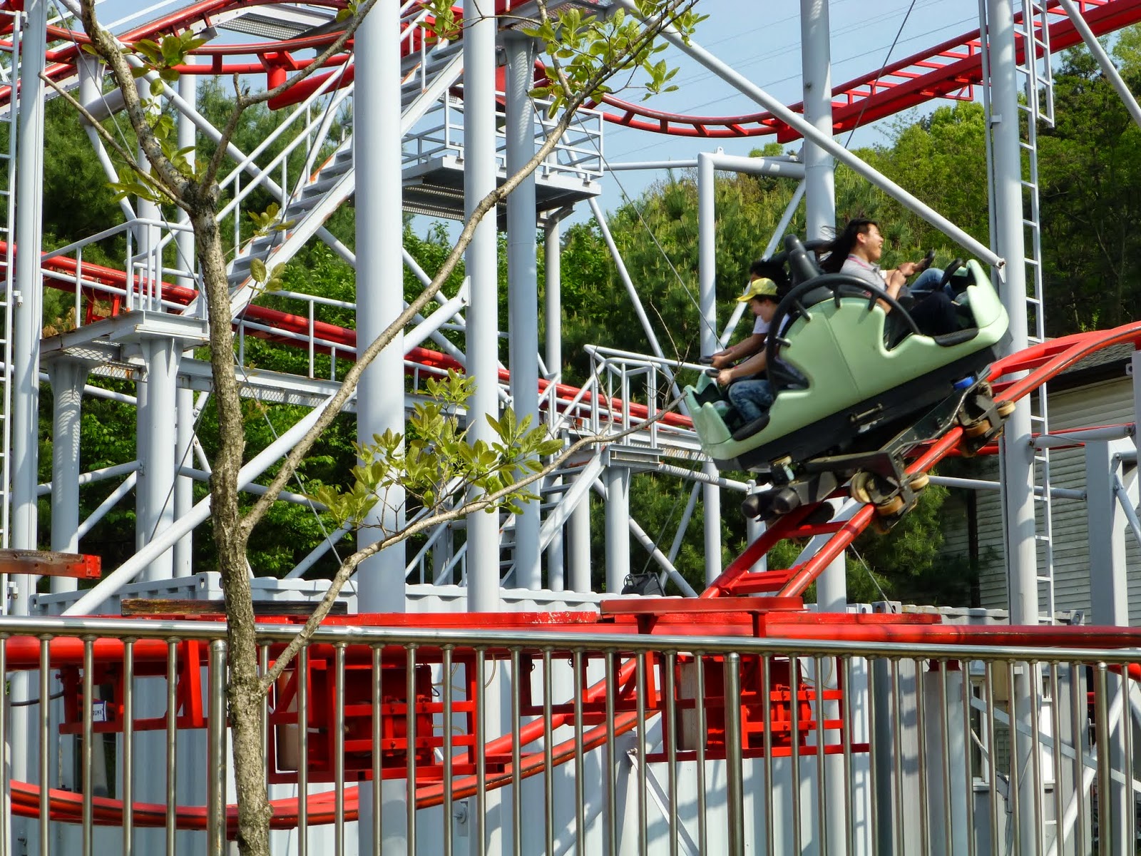 Chaos and Kanji: Daejeon O-World Amusement Park, Daejeon, Korea