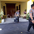 KPK Geledah Rumah Dinas Bupati Jombang, Angkut 3 Kopor Dokumen 