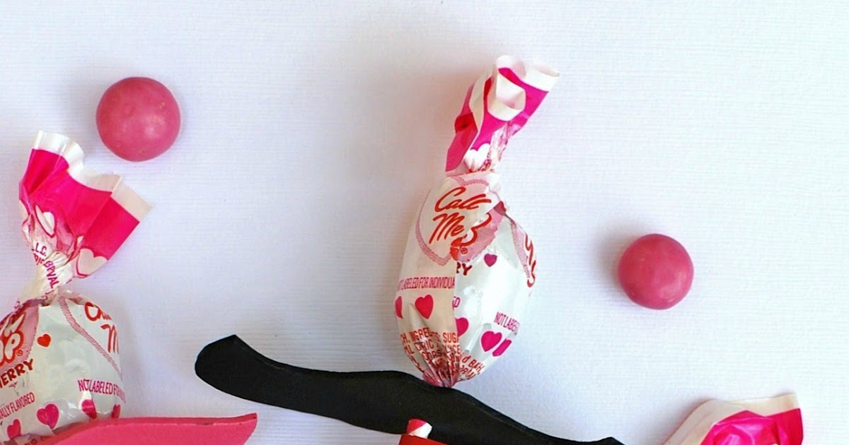 anna-and-blue-paperie-free-printable-stache-pucker-valentine-lollipops