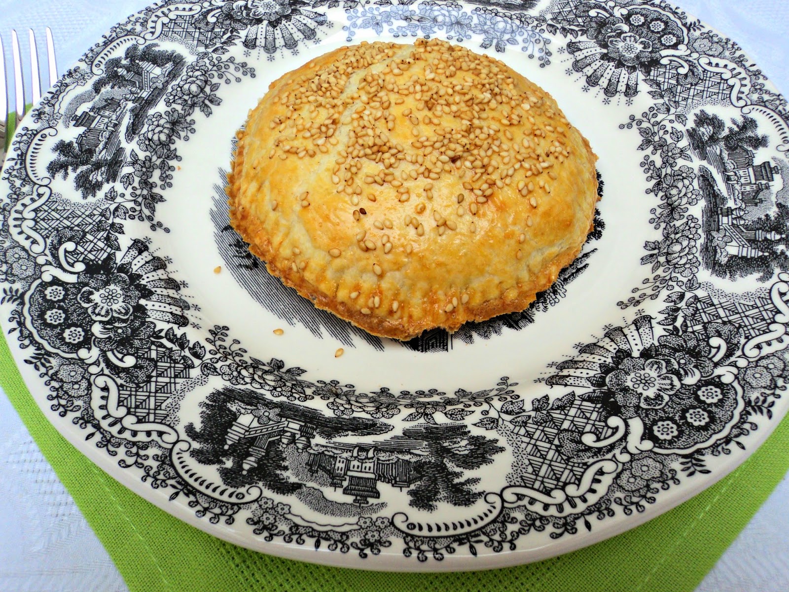 hamburguesa-hojaldre hamburguesa-hojaldre-entera
