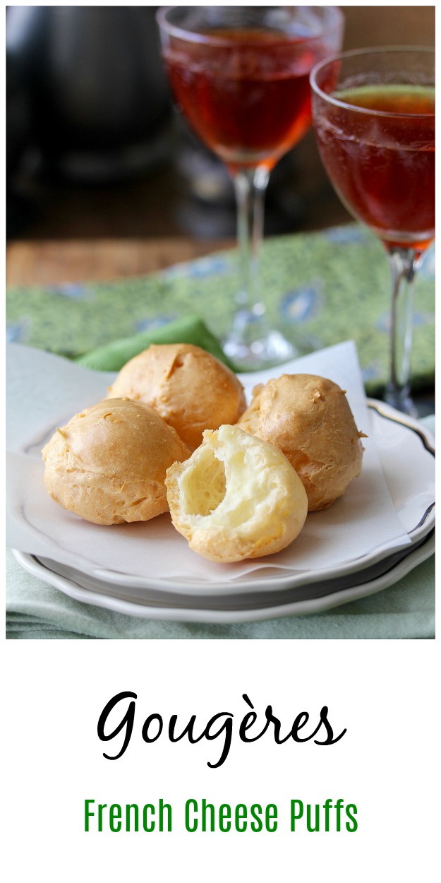 Gougères: French Cheese Puffs #gougeres #cheesepuffs #appetizer