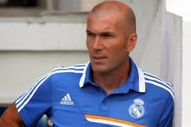"Zidane se postula para entrenar al Real Madrid"
