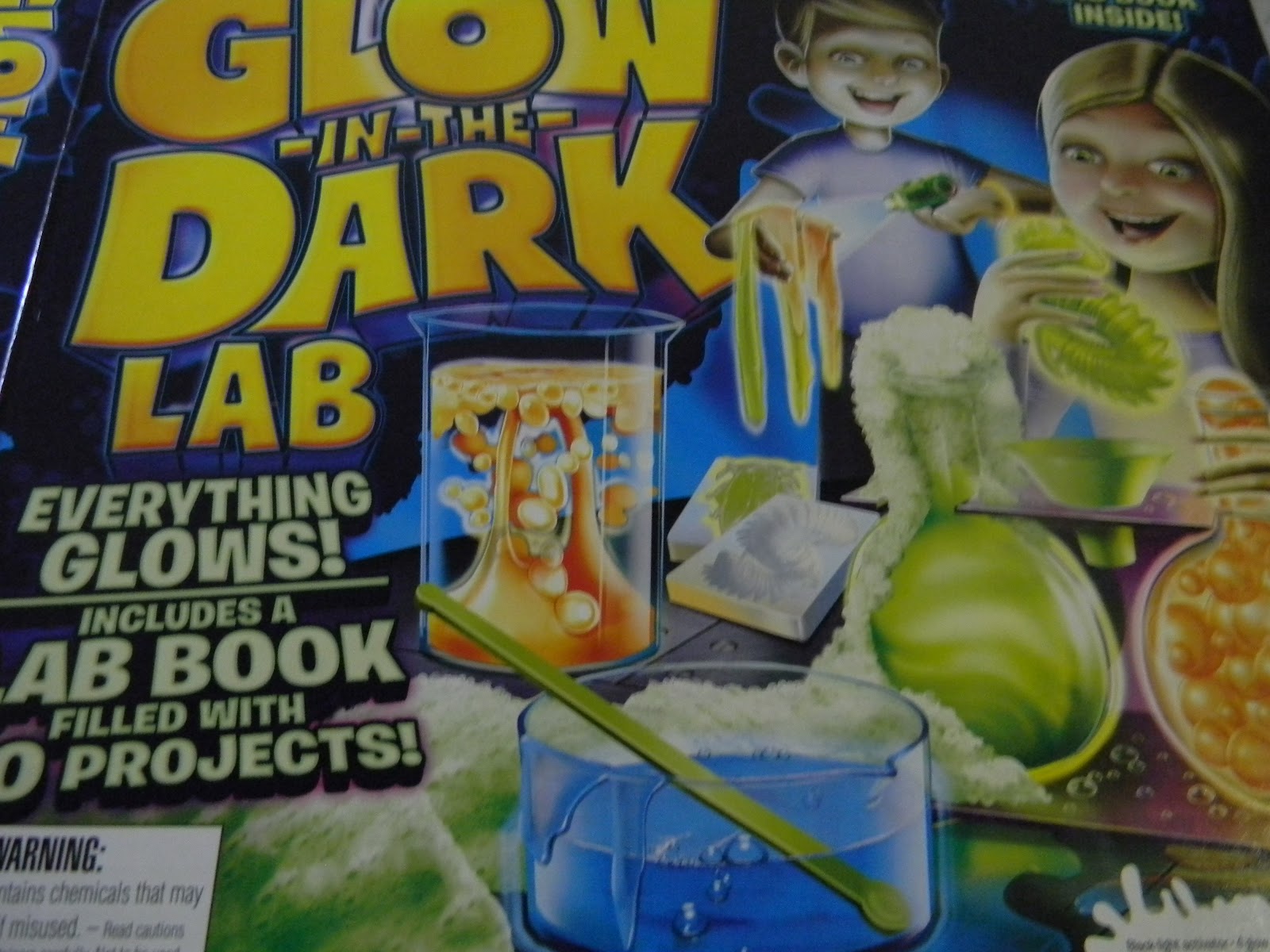 Miss Jackie's Views: SmartLab Toys Glow In The Dark Lab - Review & Giveaway
