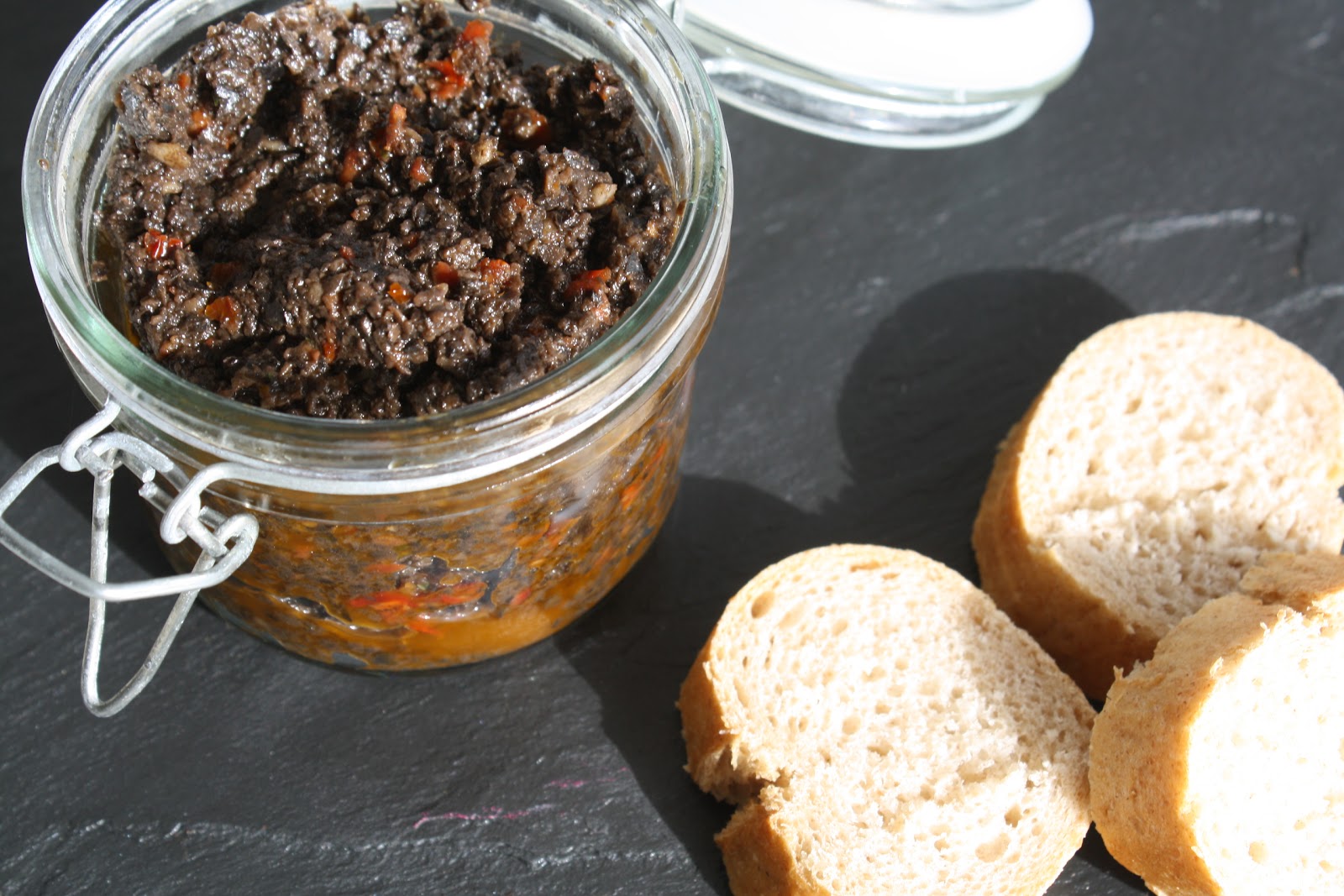 Kriket's cooking Tapenade d'olives noires et tomates séchées
