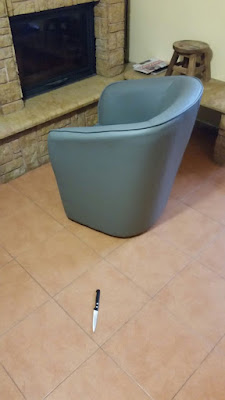 Matera. Invia da casa agli amici sms prima di togliersi la vita: i Carabinieri irrompono da una finestra e gli tolgono il coltello dalle mani.