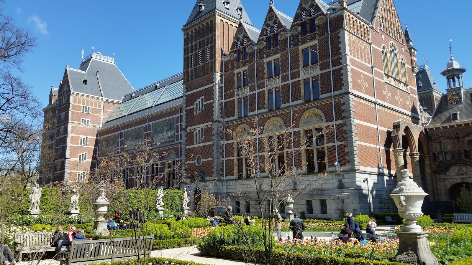 JollyDays Supported Holidays Dutch Bulb Fields & Amsterdam with Derek