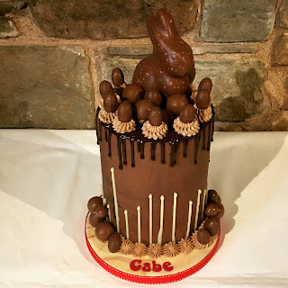 lindor Chocolate drip cake