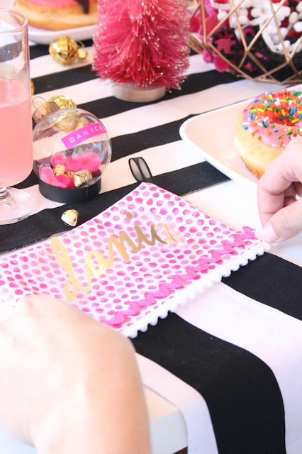 Check out these easy DIY Dollar Tree Ornament Place Cards!