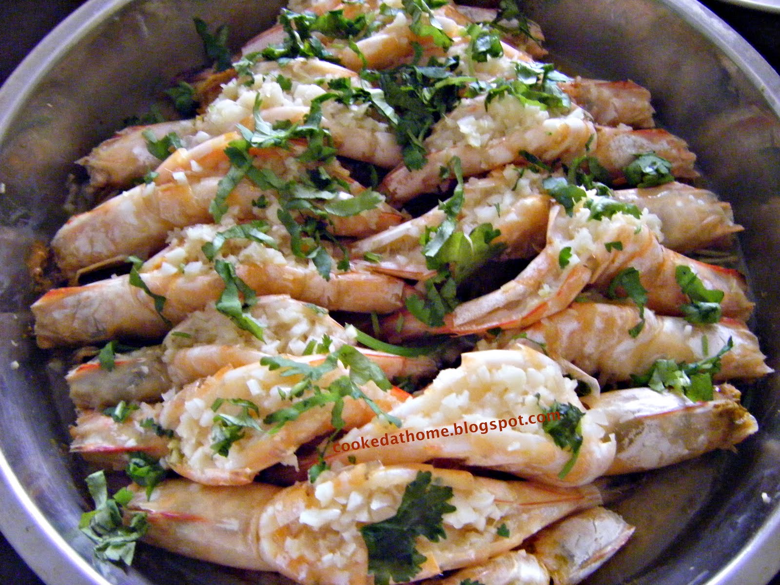 Cooking Home Steamed Tiger Prawns with Garlic and Ginger