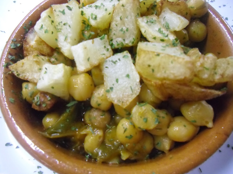 Pan y Chocolate Garbanzos fritos con jamon