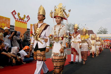 Upacara Adat Lampung Yang Hampir Punah Tradisikita