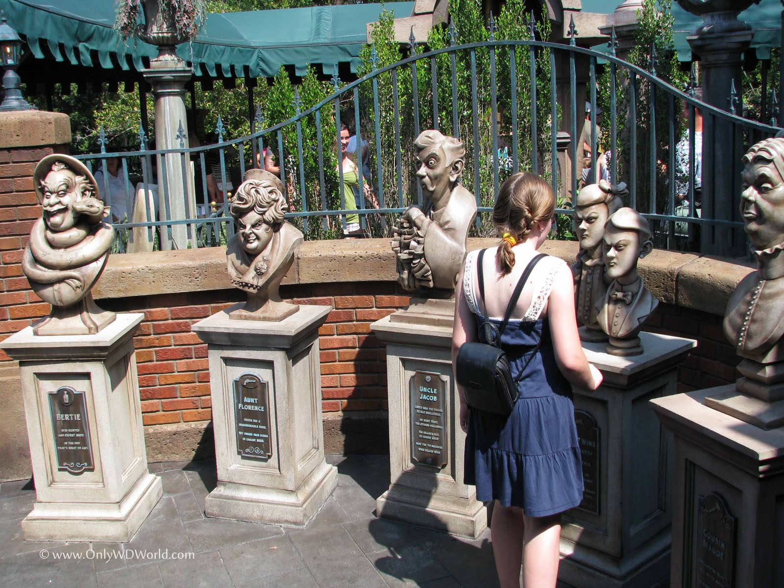 New Haunted Mansion Queue At Magic Kingdom Is Scary Fun Disney World