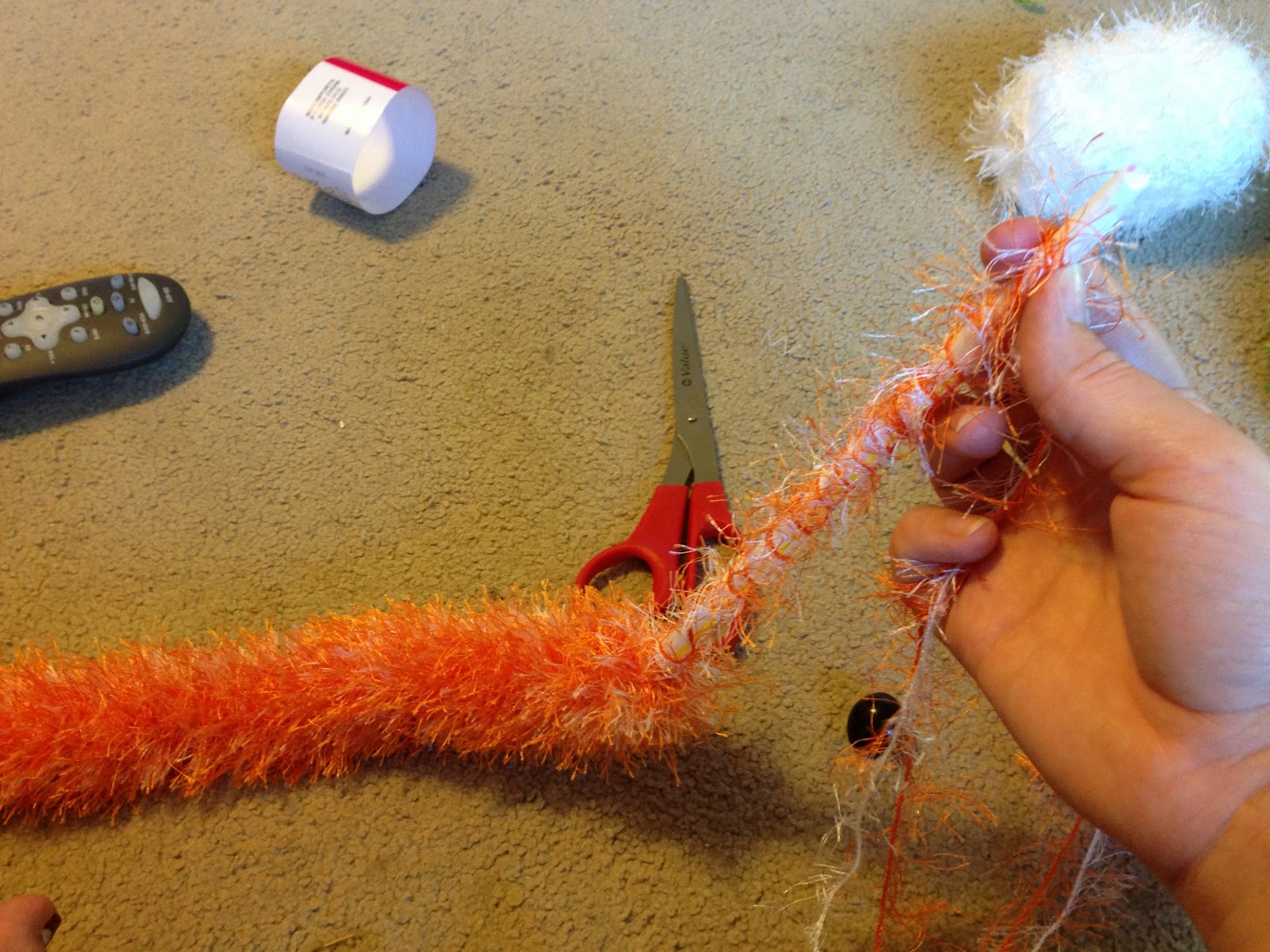 Our Lives Are An Open Blog How to Make a OneStraw Lei