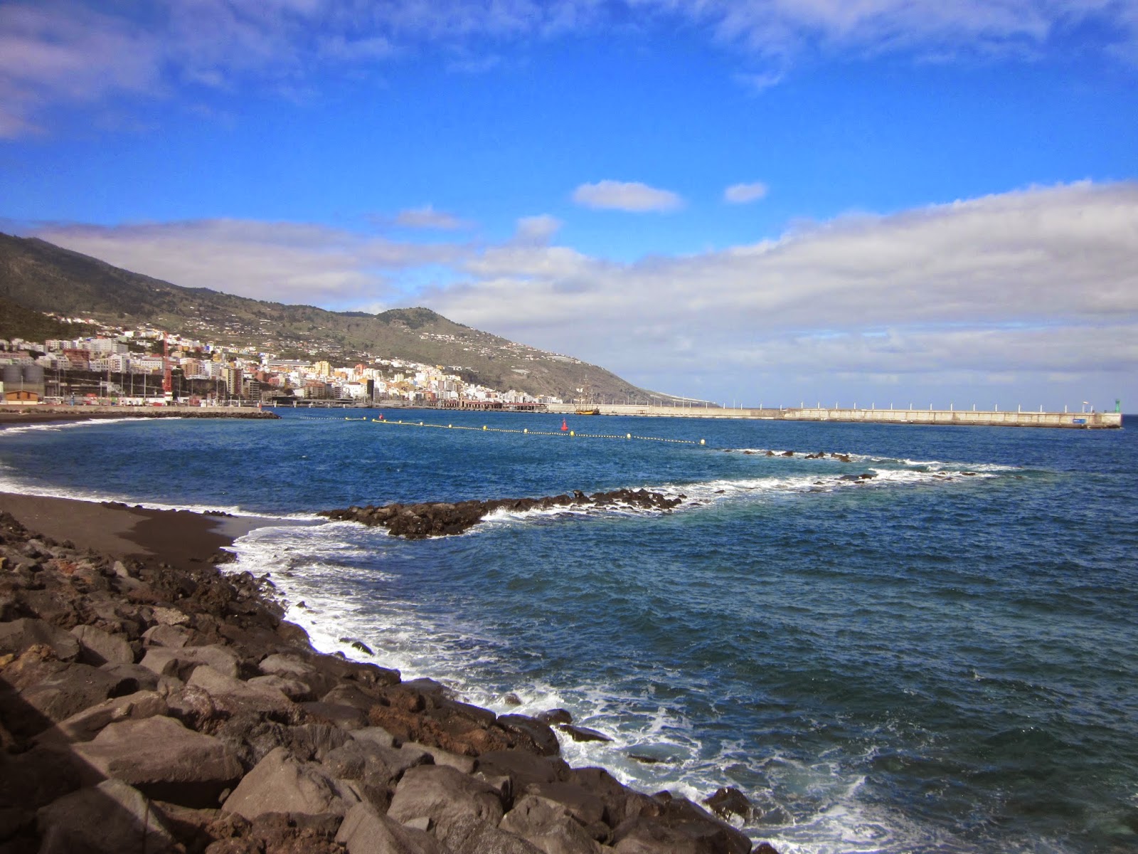 Travel La Palma Flights to La Palma via Barcelona