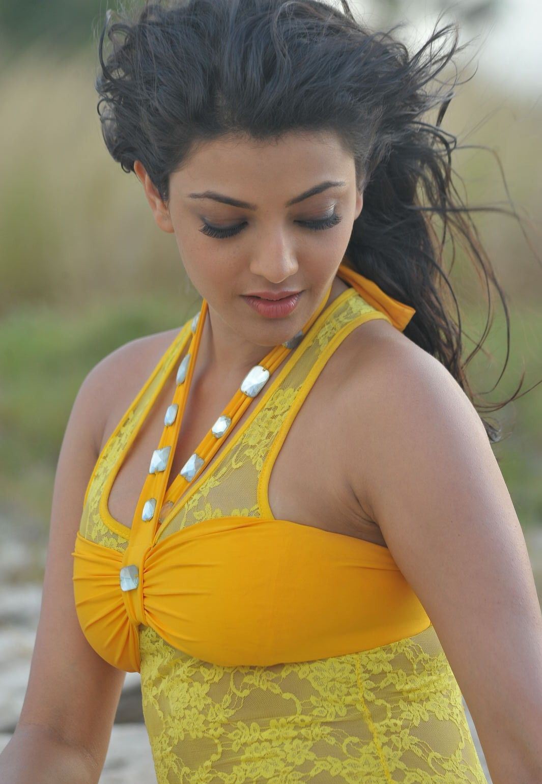 Sab Sexy Actress Kajal Agarwal Cute And Spicy Photo Gallery In Yellow Dress
