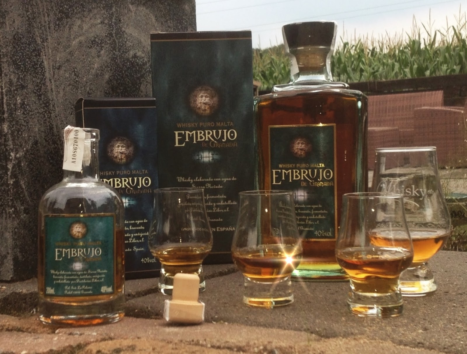 de whiskykelder Embrujo de Granada "A Perfect Spanish Whisky"