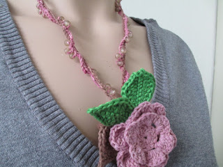 bladeren, bloem, bloemenketting, gehaakt, handgemaakt, heyleuk, katoen, ketting, lariat bladeren, bloem, bloemenketting, gehaakt, handgemaakt, heyleuk, katoen, ketting, lariat