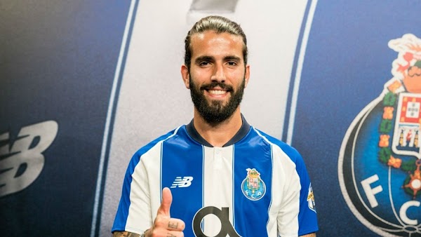 Oficial: El Oporto renueva a Sérgio Oliveira hasta 2021