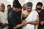 Megastar Pay Tribute to Devdas Kanakala-thumbnail-cover