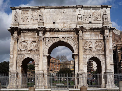 arco constantino - 23 Monumentos do Fórum Romano