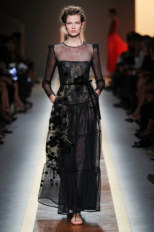 Things Lovely: Beautiful dresses by Valentino Spring 2012 RTW ...