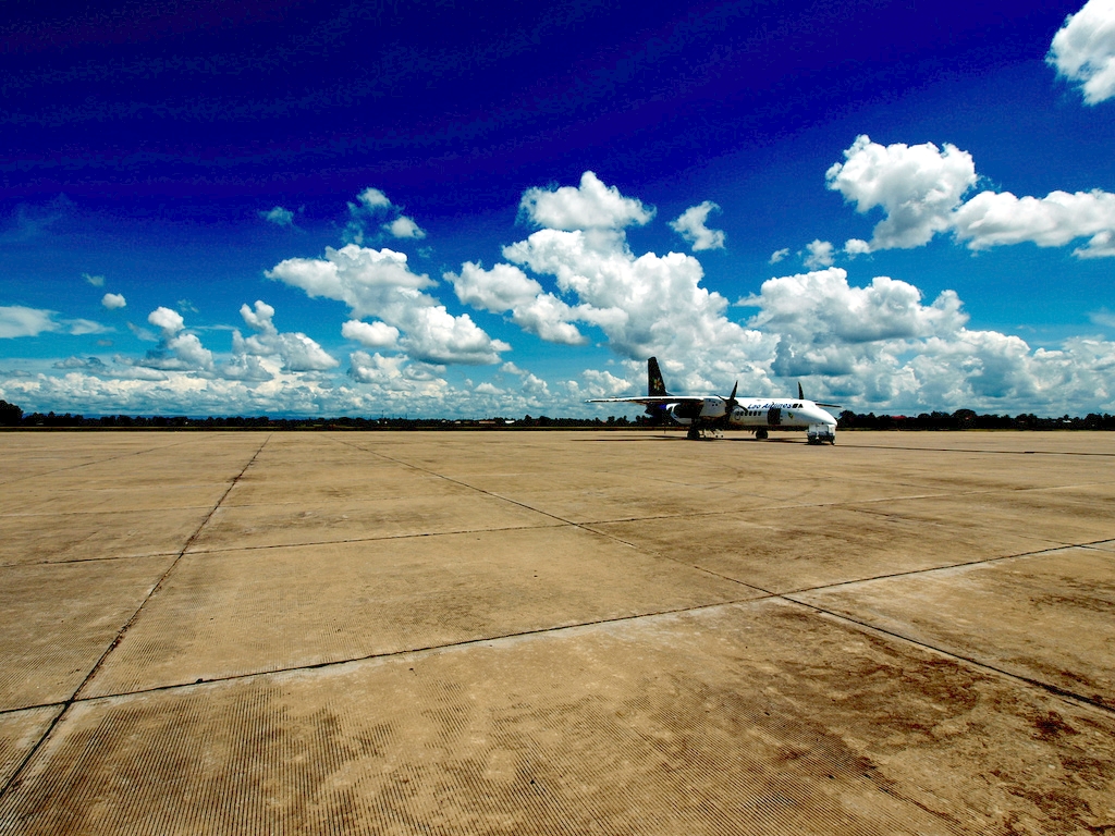 The Feeling of Vientiane: Doing Business in Laos | K Bulsuk: Full Speed ...