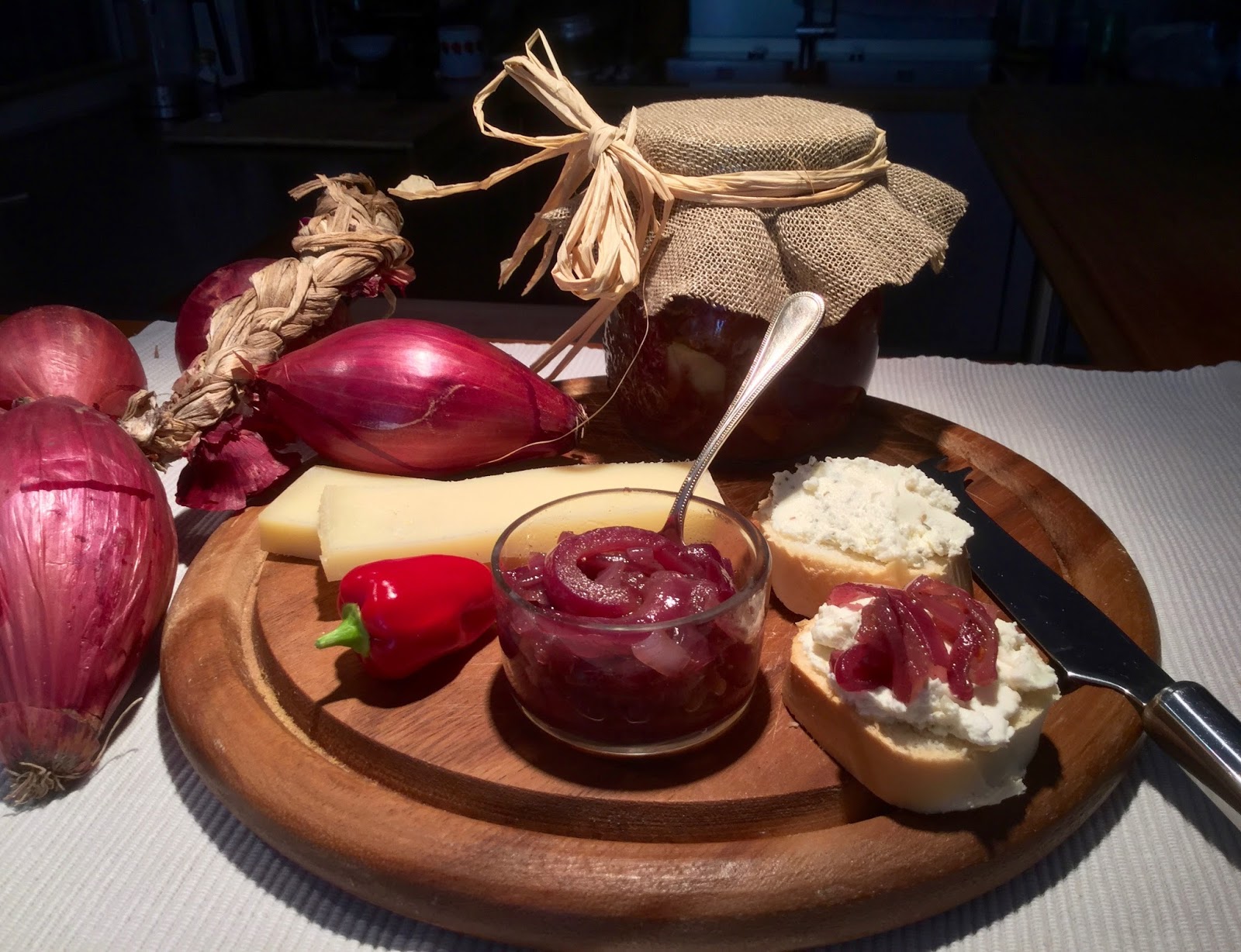 cukit! cucina &amp; kitchen: Chutney aus roten Tropea-Zwiebeln mit Chili