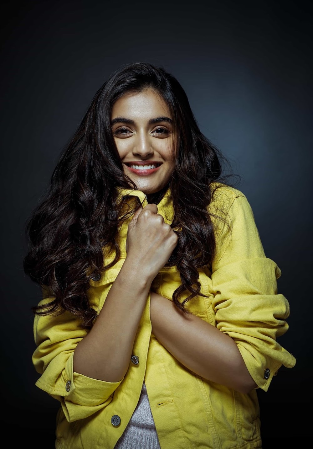 divyansha kaushik majili movie actress photoshoot stills south divyansha kaushik majili movie actress photoshoot stills south