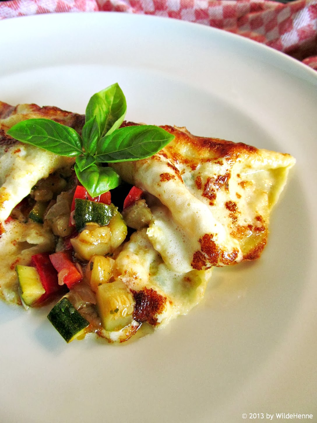 Wildes Poulet: Sommeressen: Basilikum-Crêpes mit Ratatouille
