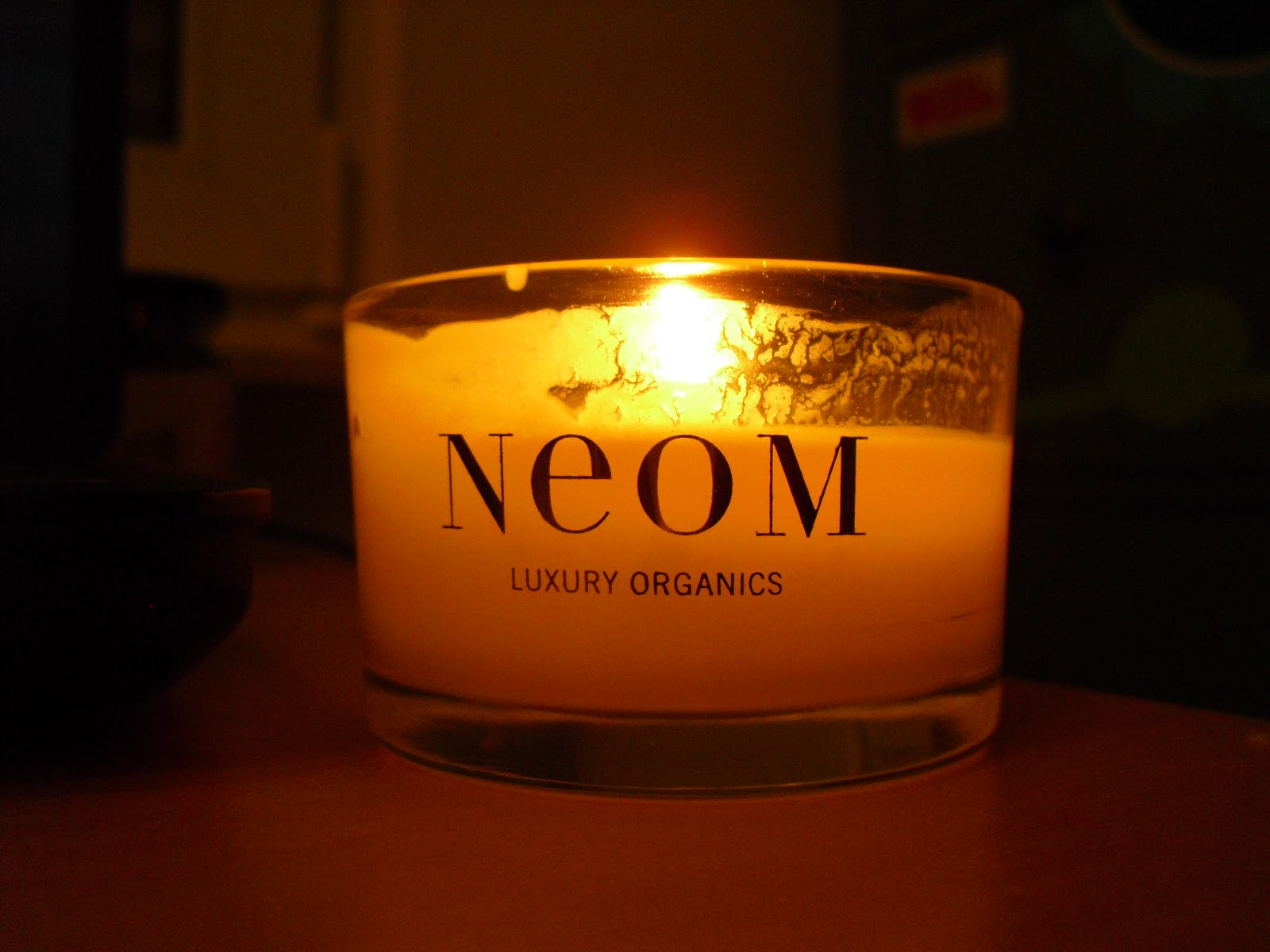Beauty Basics NEOM Candle 'Real Luxury' Review