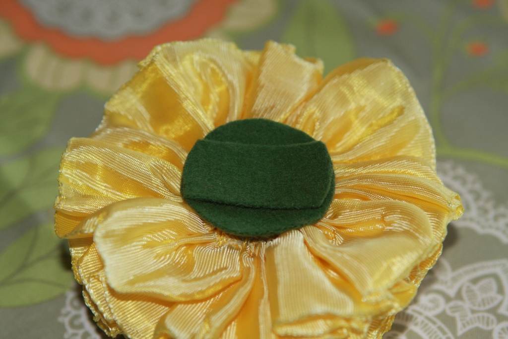 Цветы из ткани: пион из проволочной ленты своими руками
